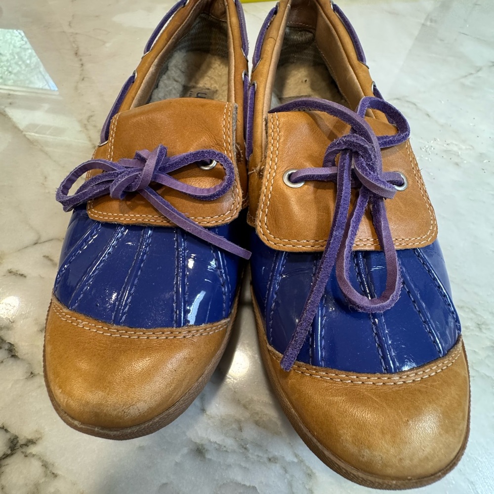 UGG Ashdale Duck Shoes S10Women - Picture 2 of 8